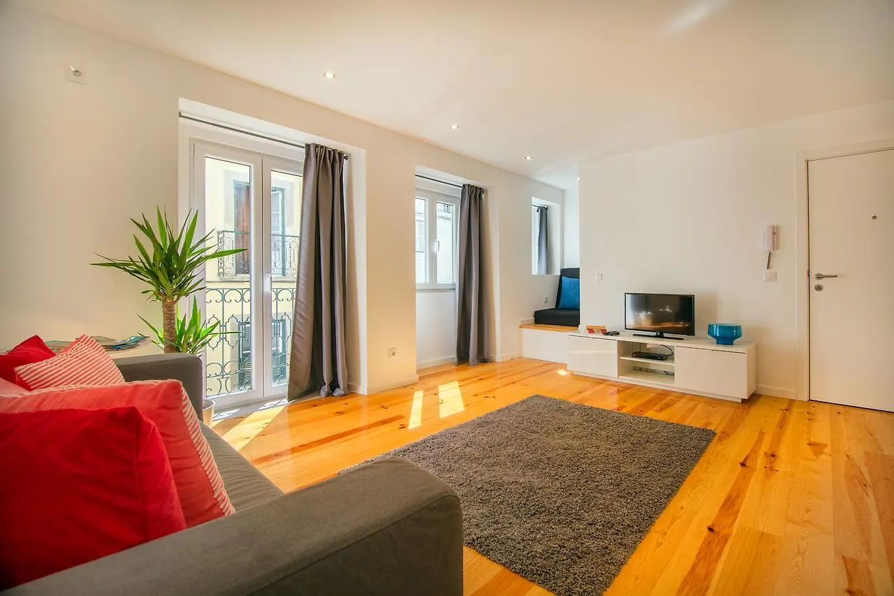 Bica Historical Tram Apartment Лиссабон 0*,  Португалия